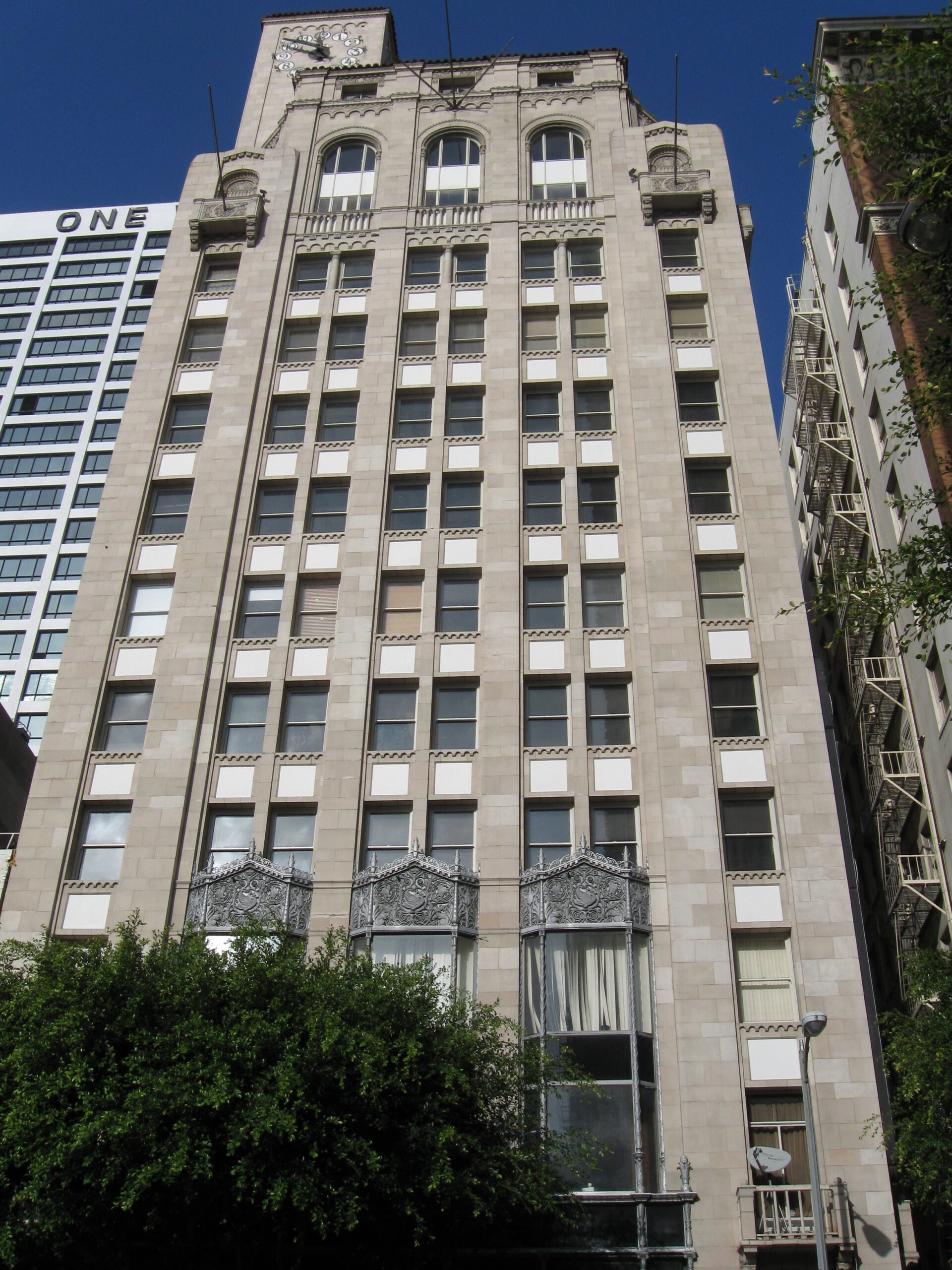 Oviatt Building