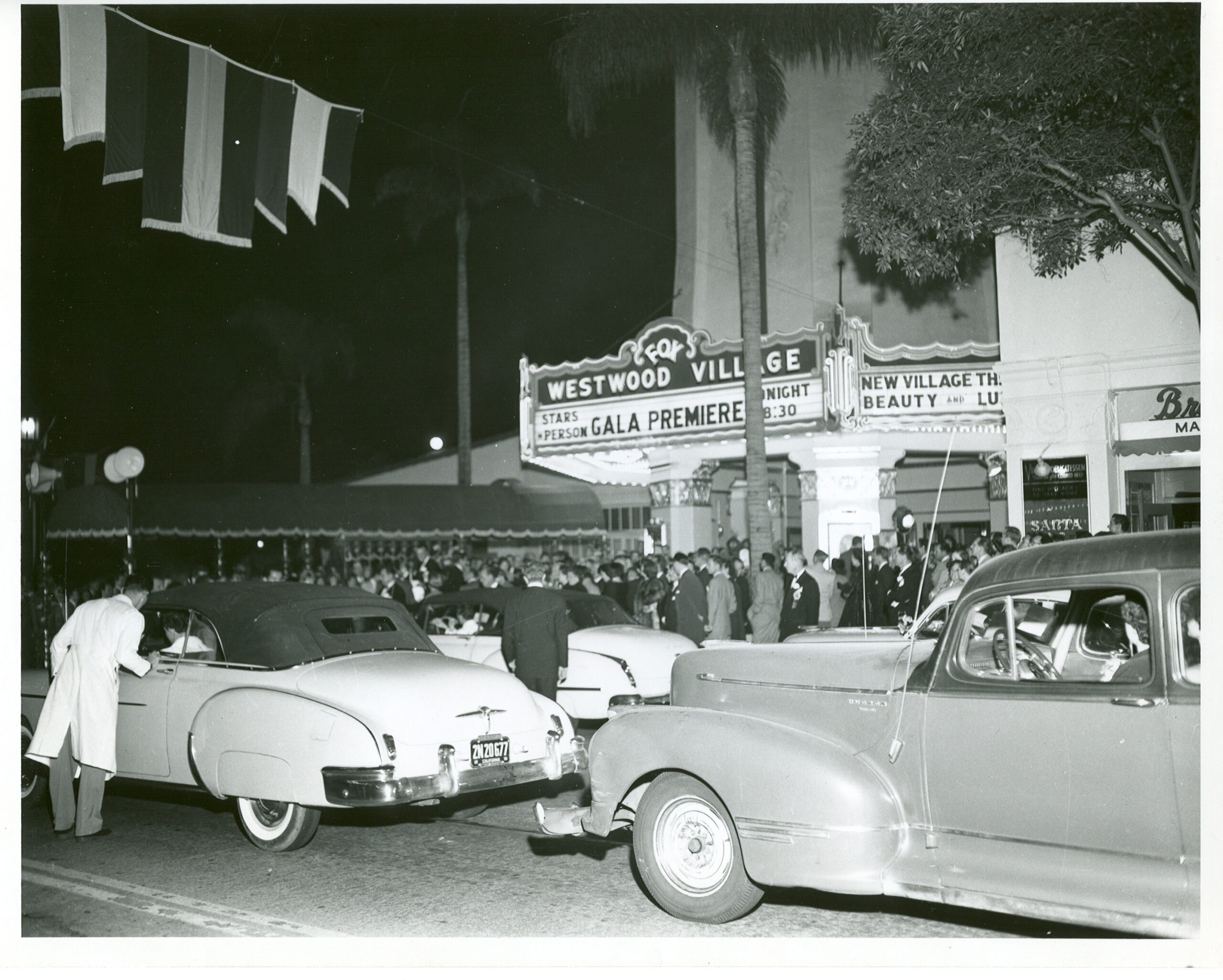 Fox Westwood Theater - Indie Movie Theater in Los Angeles