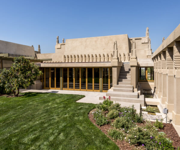 Hollyhock House