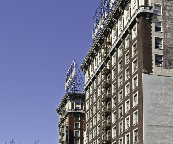 Side/Front view of the Rosslyn Hotel