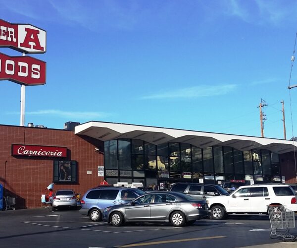 Parking lot with cars and super a foods market in 2016