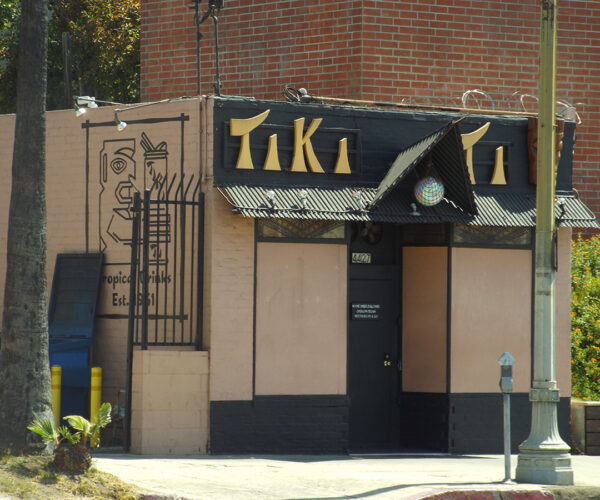 Exterior of Tiki-Ti in 2017