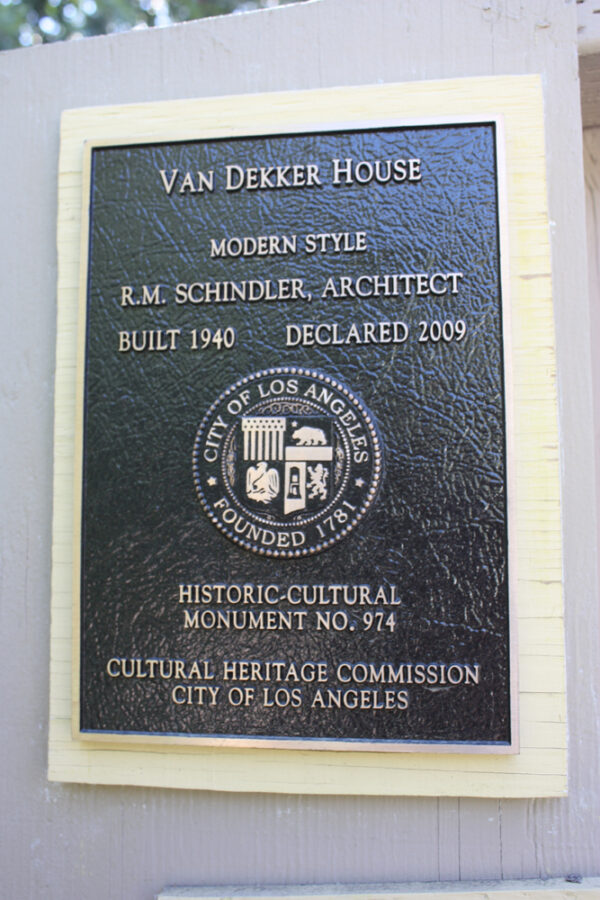 Van Dekker House