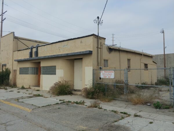 Closeup of 712-716 Tuna Street