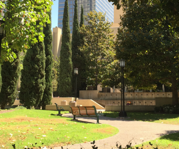 Lawrence Halprin, benches in a park area
