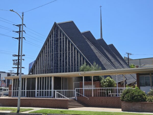University Christian Church, 5831 W. Centinela Avenue, designed by Robert D’Arcy Bolling, Deasy & Bolling Architects, built 1965