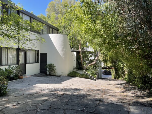 Kelton Apartments