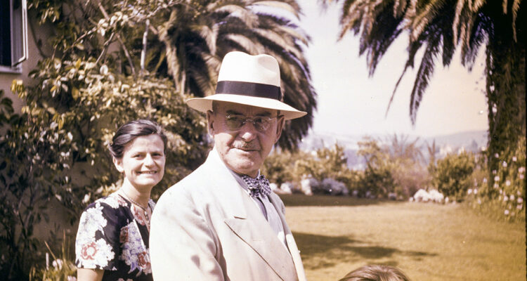 thomas mann exterior portrait