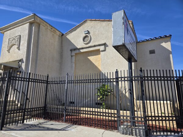 Another view of New Congregational Missionary Baptist Church as seen from Vermont Avenue.